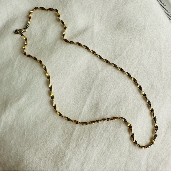 Sterling Silver 925 Gold Twisted Herringbone Necklace Chain - Picture 6 of 11